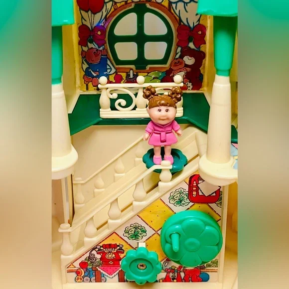 HUGE ‘90s Cabbage Patch Kids Toy Lot